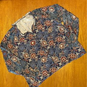 Cupio boho inspired tie front top in blue, red & white floral print size XL